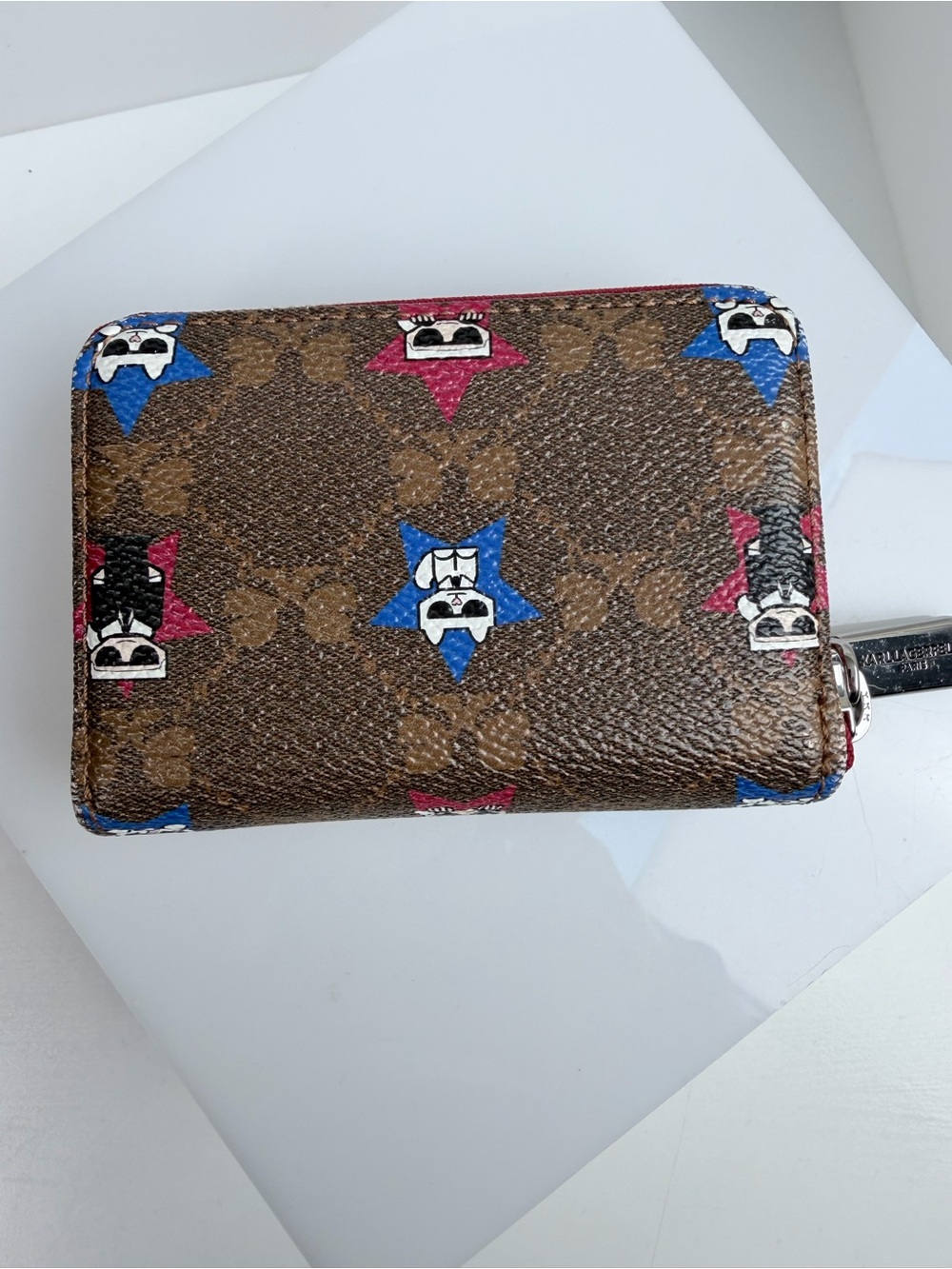 Karl Lagerfeld Paris ID Credit Card Holder Zip Around Closure Wallet Choupette - Picture 2 of 9